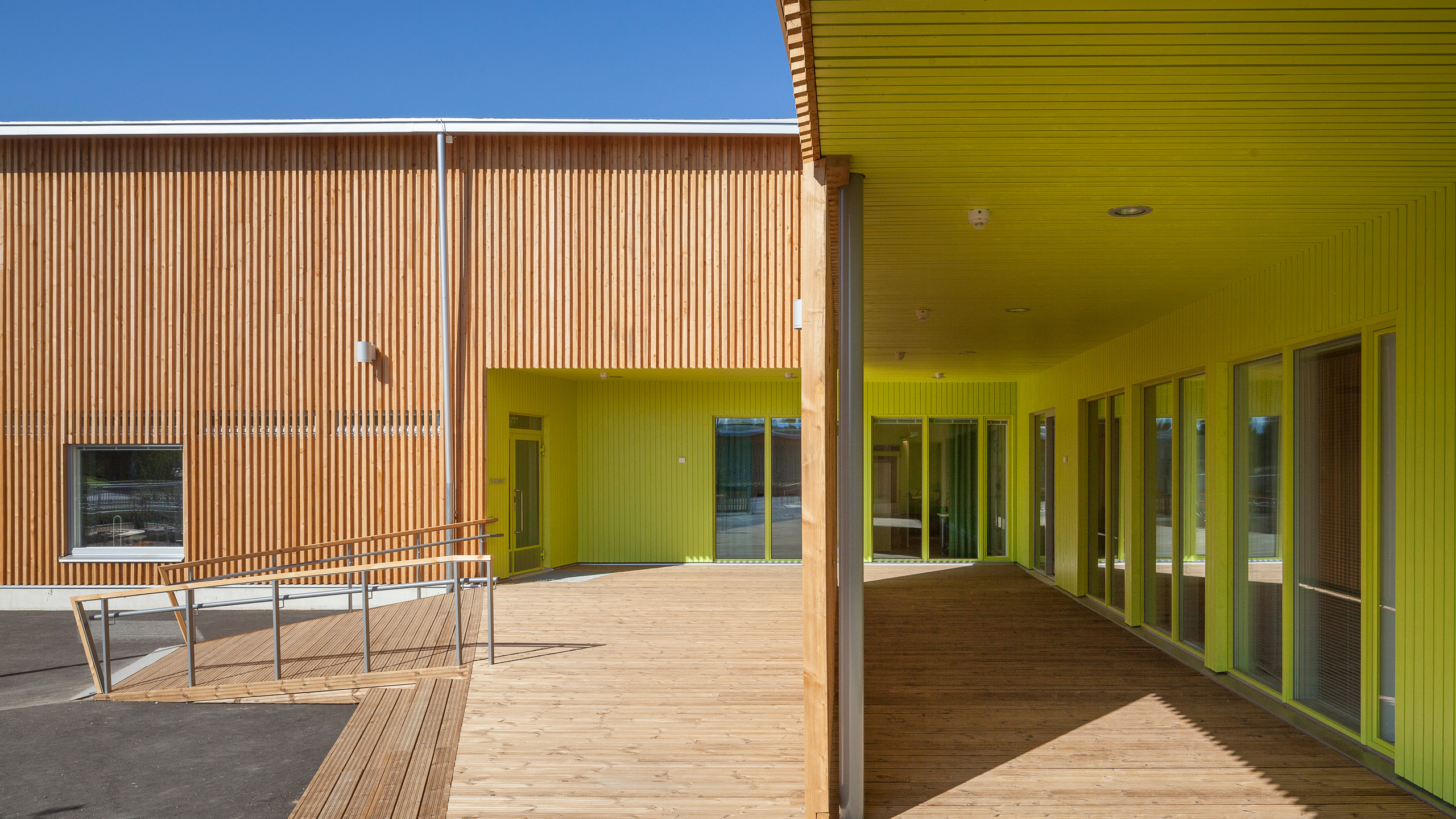 OOPEAA_Ulkometsä_web-2