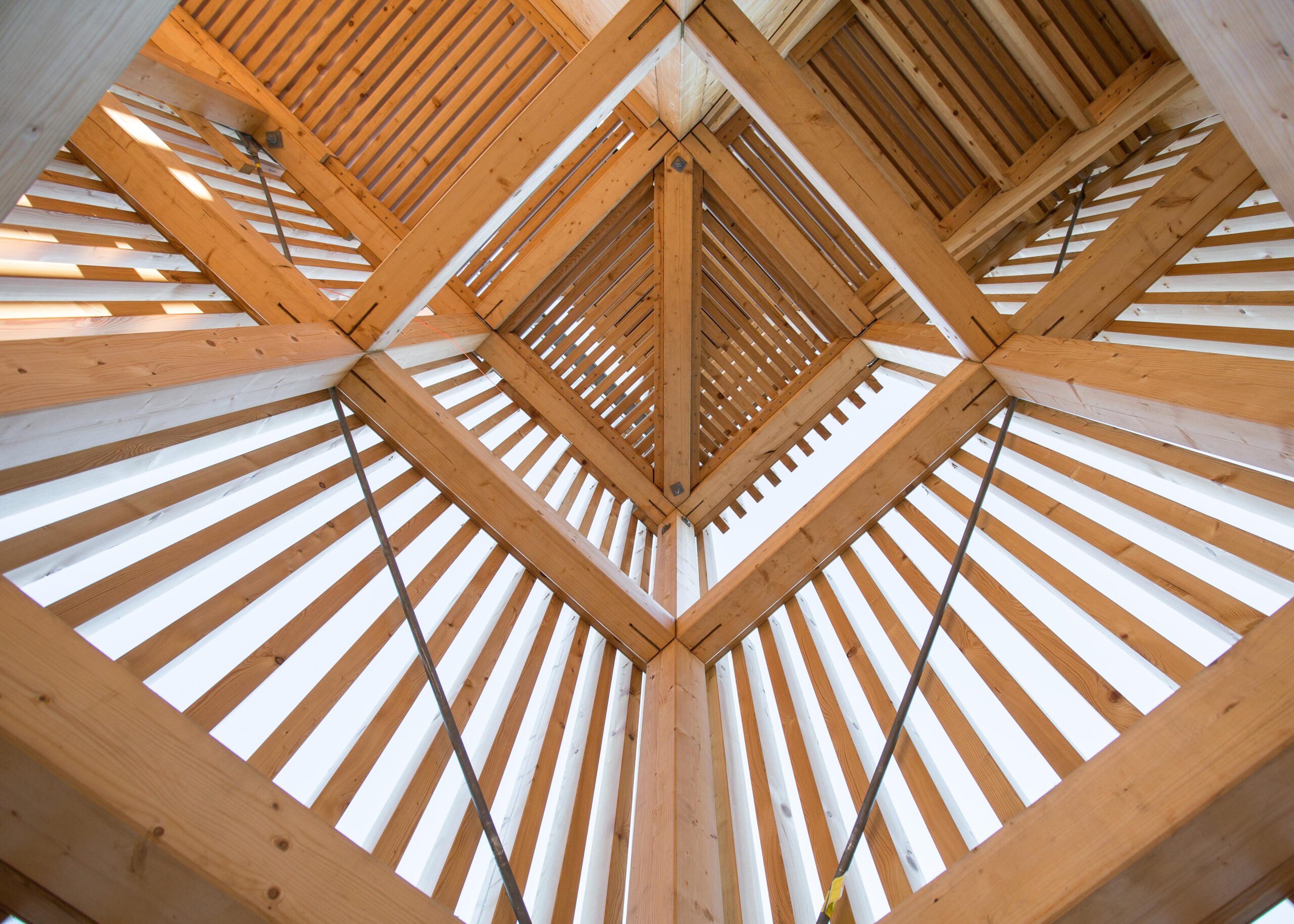 Detail of the wooden structure of the periscope tower